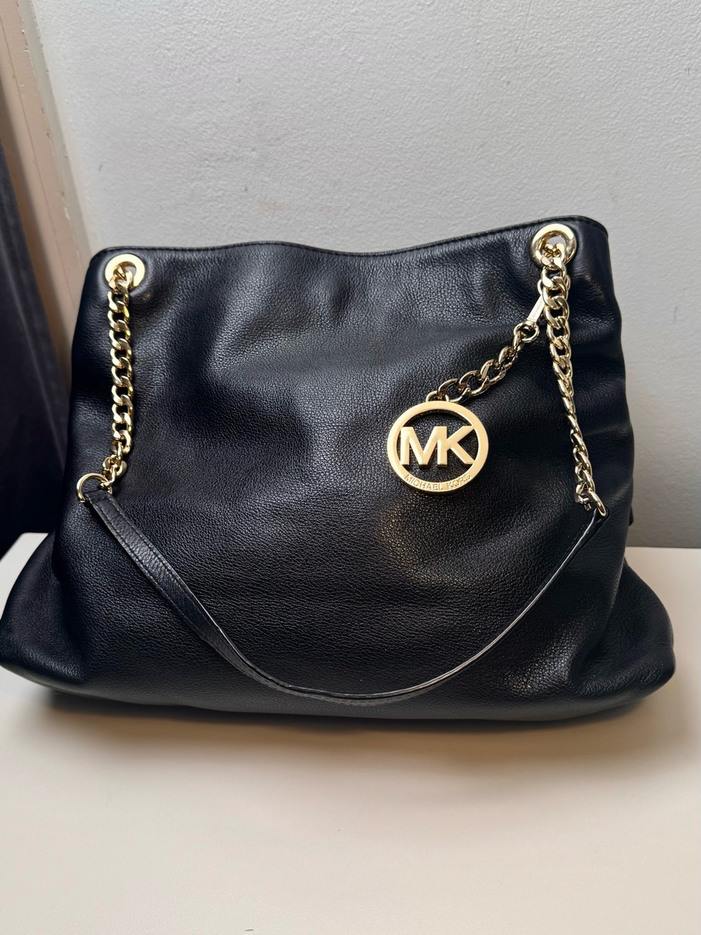 Michael Kors Black Leather Shoulder Bag with Gold Chain Detail